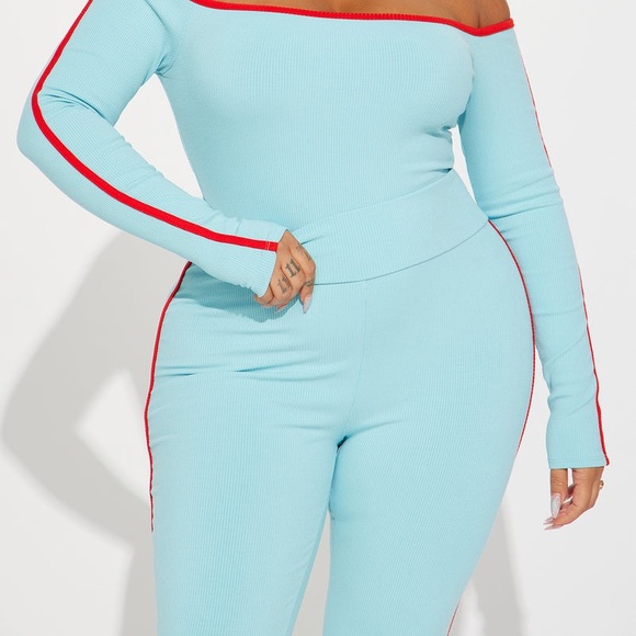 🆕 Fashion Nova Tyla Snatched Bodysuit/Pants Turquoise/Red 2-Piece Combo 2X - Picture 6 of 6